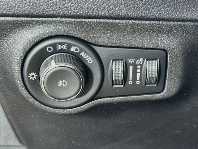 2020 Jeep Compass Latitude - Photo 19