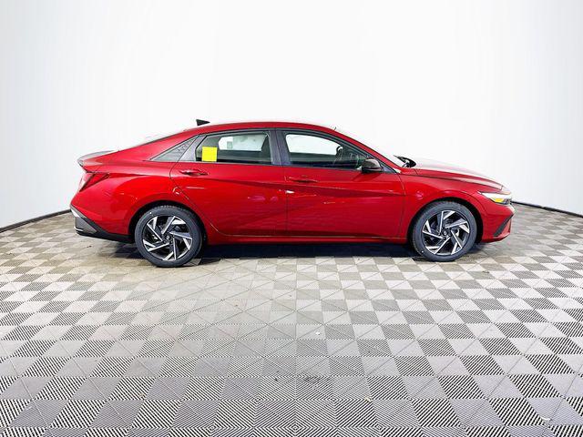 2025 Hyundai Elantra SEL - Photo 8