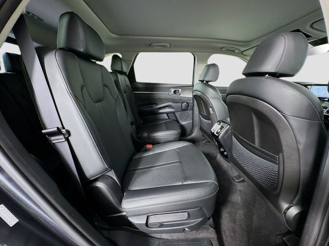 2023 Kia Sorento SX - Photo 29
