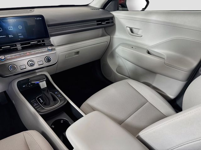 2024 Hyundai Kona SE - Photo 24
