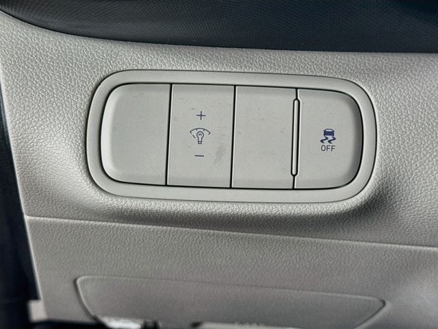 2023 Hyundai Venue SEL - Photo 20