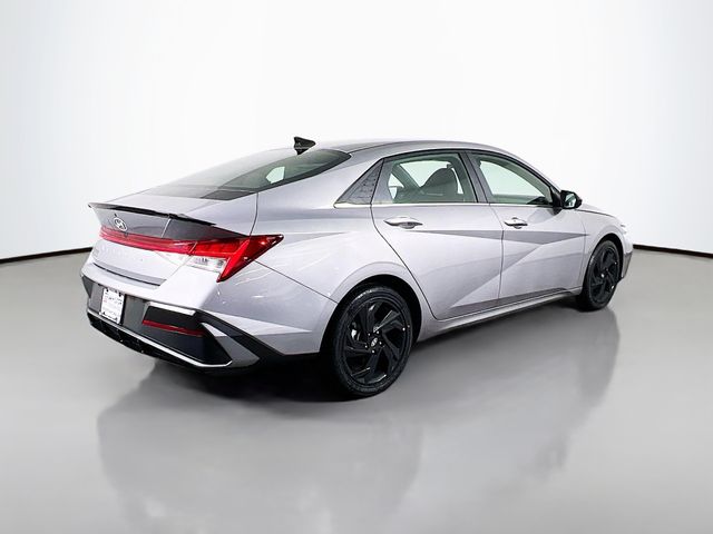 2026 Hyundai Elantra SEL - Photo 8