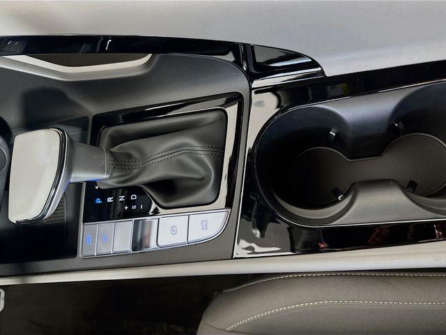 2025 Hyundai Elantra Blue - Photo 18