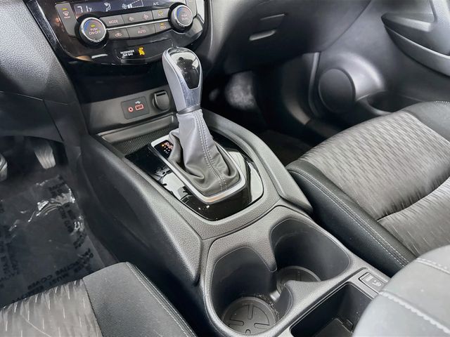 2019 Nissan Rogue SV - Photo 24
