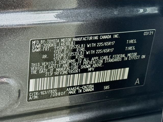 2021 Toyota RAV4 LE - Photo 16
