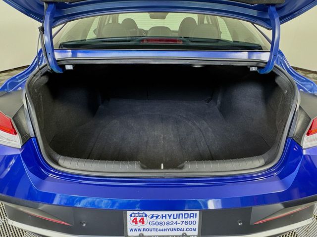 2024 Hyundai Elantra Limited - Photo 28