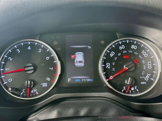 2021 Toyota RAV4 LE - Photo 20