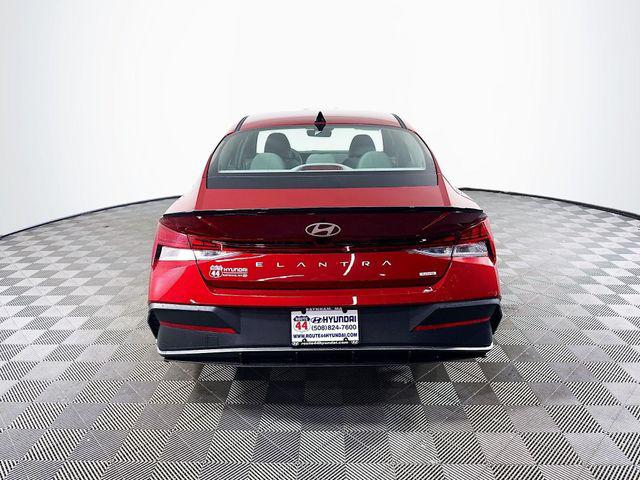 2025 Hyundai Elantra Blue - Photo 7