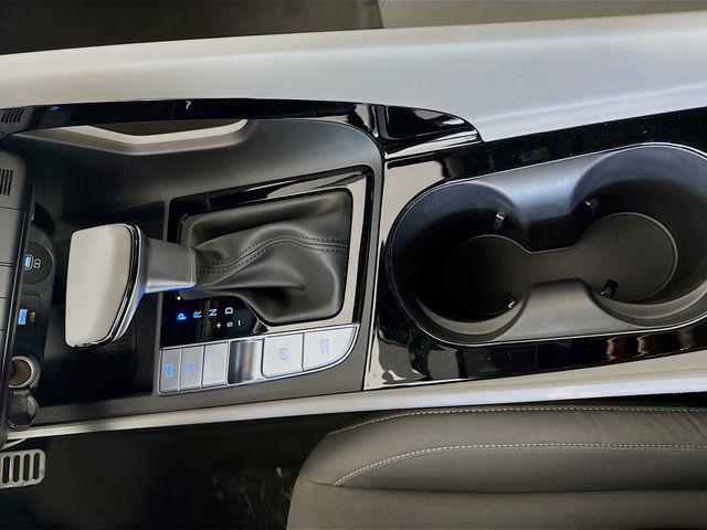 2025 Hyundai Elantra Blue - Photo 19