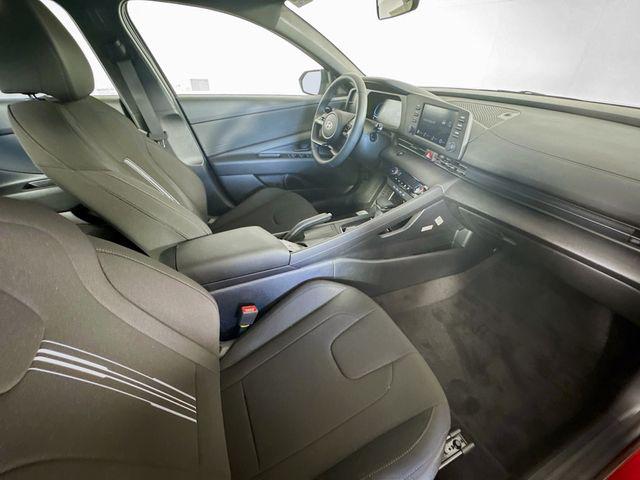 2025 Hyundai Elantra SEL - Photo 26