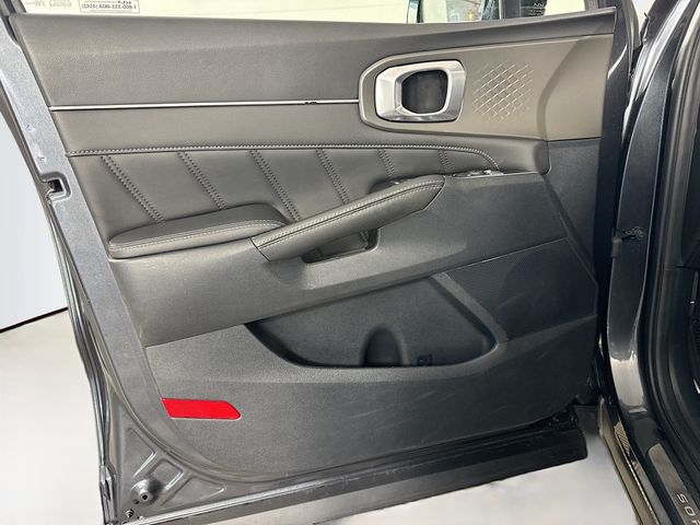 2023 Kia Sorento SX - Photo 13