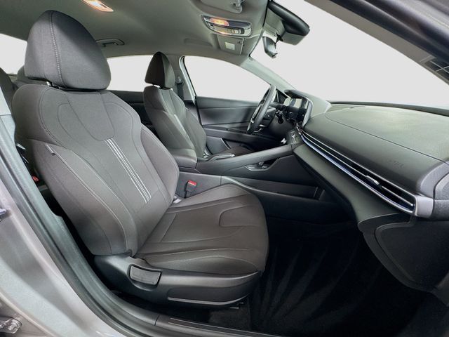 2024 Hyundai Elantra SEL - Photo 29