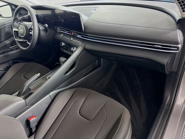 2024 Hyundai Elantra SEL - Photo 30
