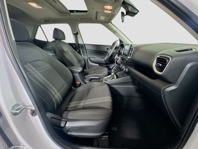 2023 Hyundai Venue SEL - Photo 30
