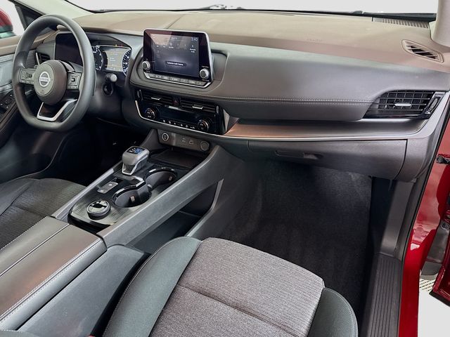 2021 Nissan Rogue SV - Photo 30