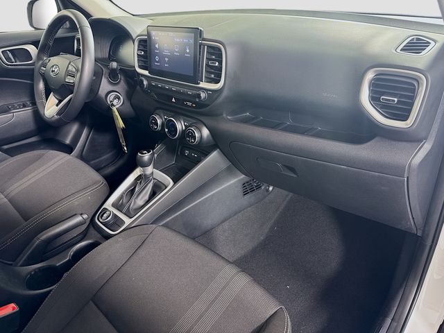 2023 Hyundai Venue SEL - Photo 31