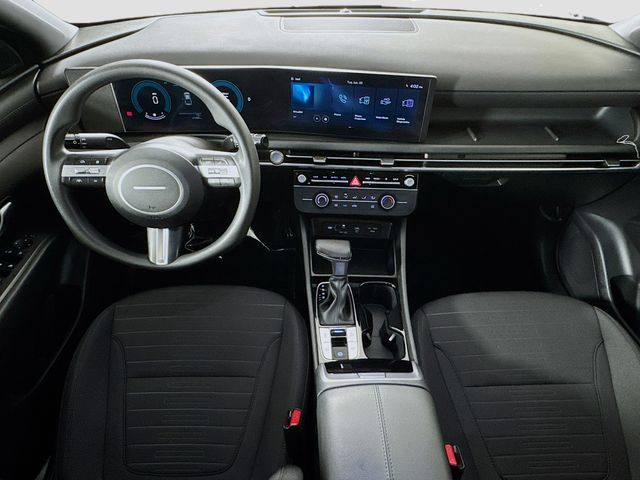 2025 Hyundai Santa Cruz SE - Photo 23