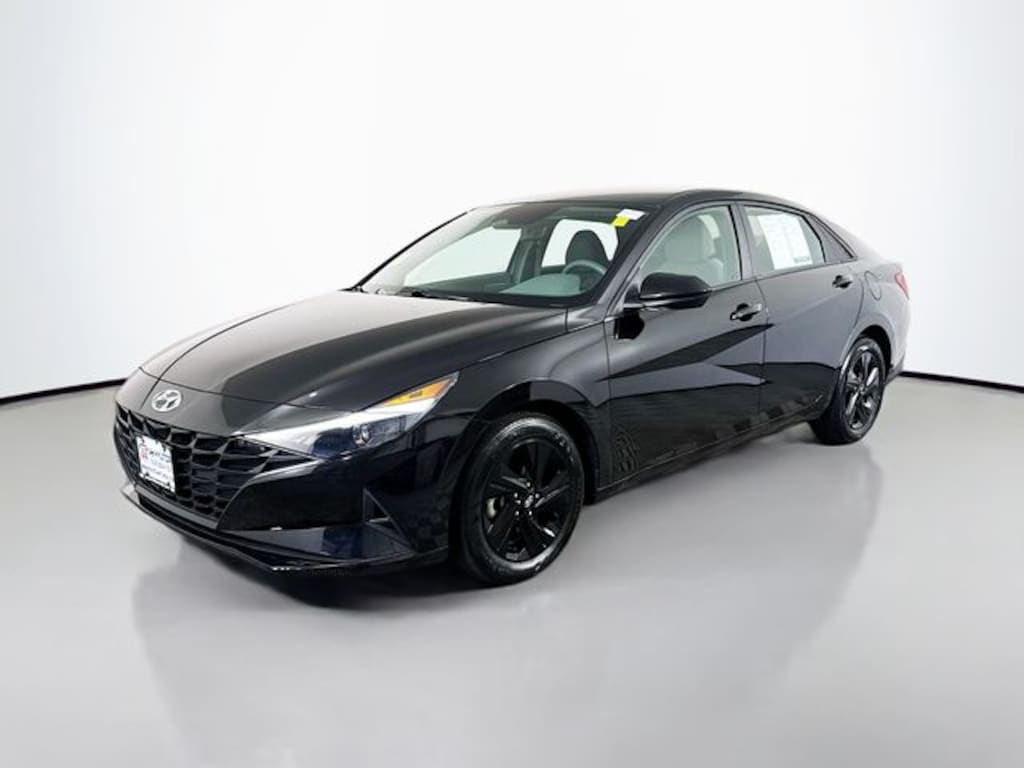 Used 2023 Hyundai Elantra SEL Sedan