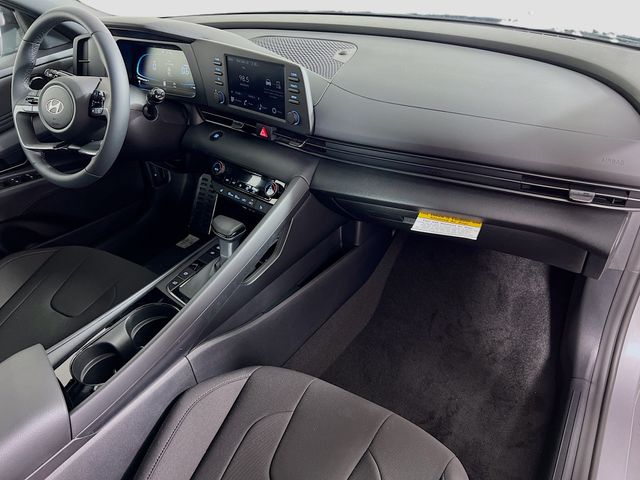 2026 Hyundai Elantra SEL - Photo 31