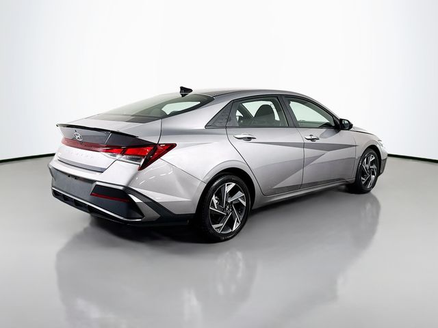 2025 Hyundai Elantra SEL - Photo 8