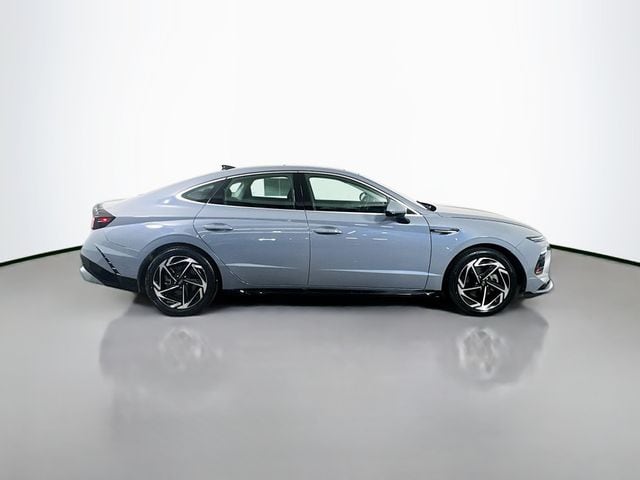 2024 Hyundai Sonata SEL - Photo 9