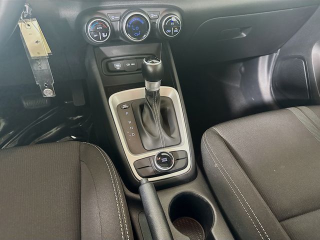 2023 Hyundai Venue SEL - Photo 25
