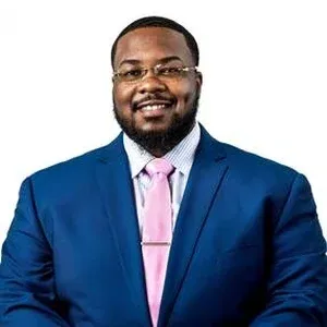 Staff member Elie Pierre from ID_f063ba