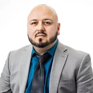 Staff member Edgar Pinto from ID_277b7b