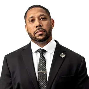 Staff member Andre Mendes from ID_f063ba