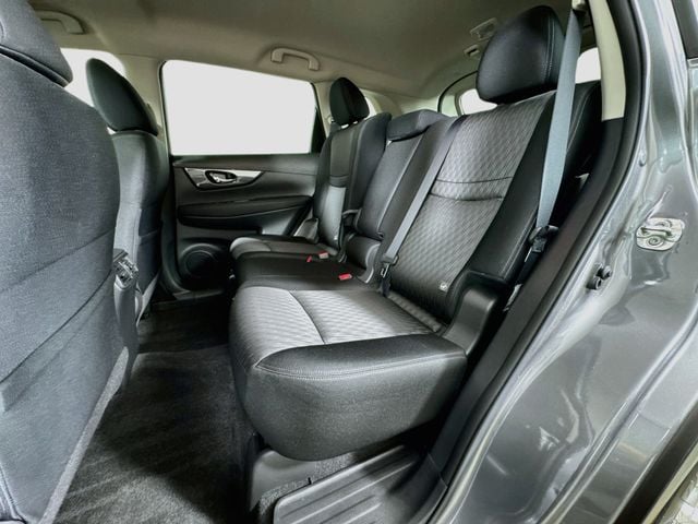 2019 Nissan Rogue SV - Photo 26