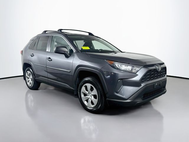 2021 Toyota RAV4 LE - Photo 10