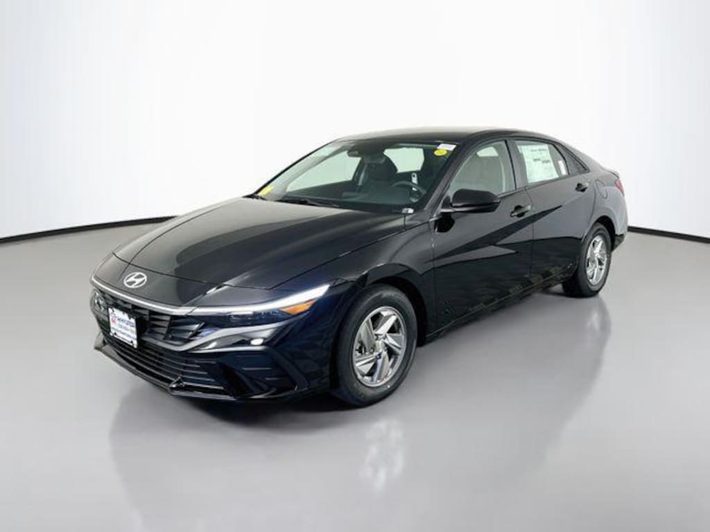 New 2026 Hyundai Elantra SE Sedan