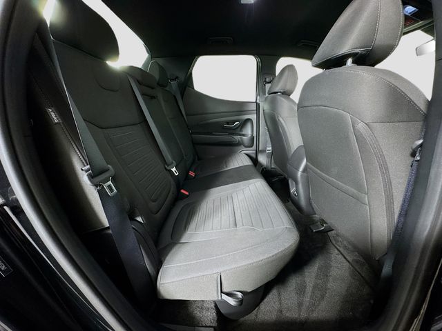 2025 Hyundai Santa Cruz SE - Photo 28