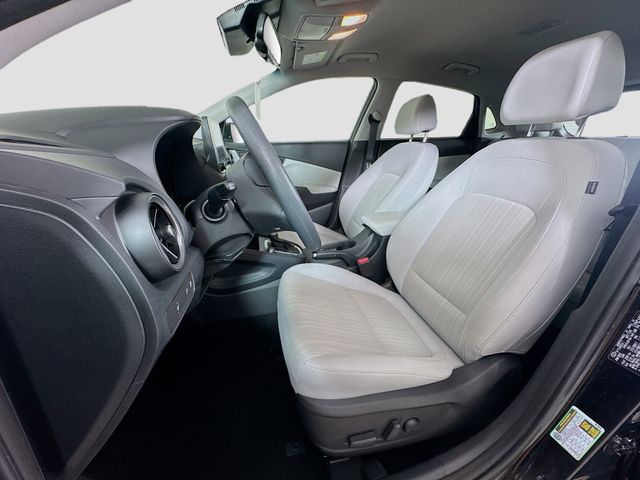 2023 Hyundai Kona SEL - Photo 17