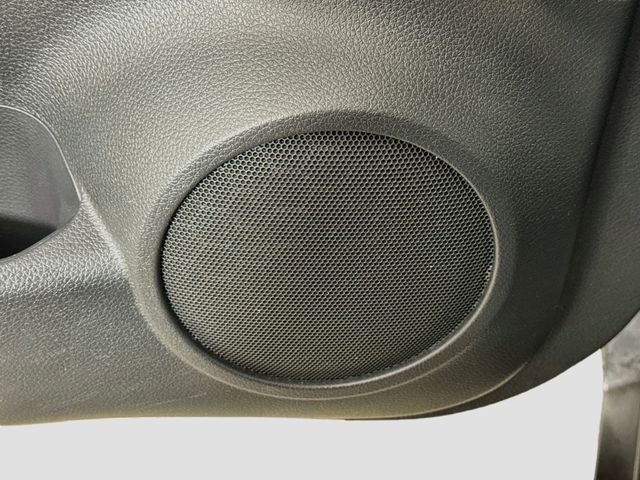 2019 Nissan Rogue SV - Photo 14