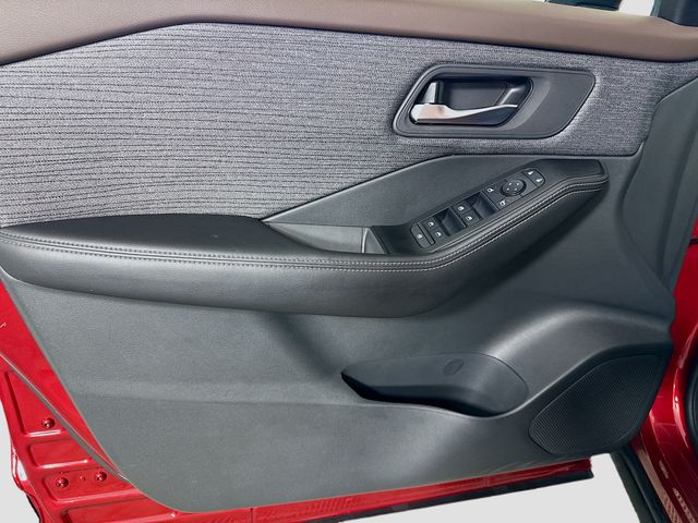 2021 Nissan Rogue SV - Photo 12