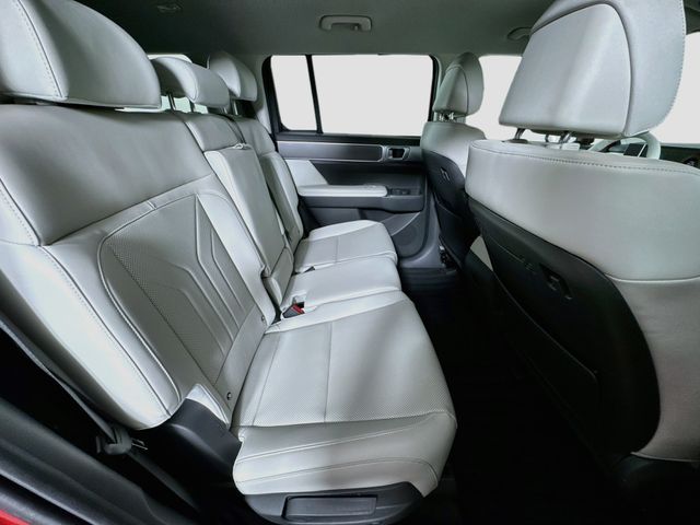 2025 Hyundai Santa Fe SEL - Photo 28