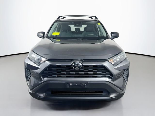2021 Toyota RAV4 LE - Photo 11