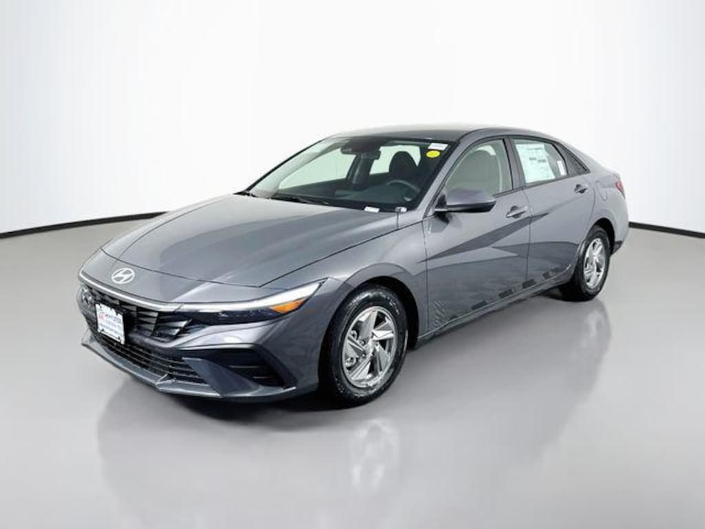 New 2026 Hyundai Elantra SE Sedan