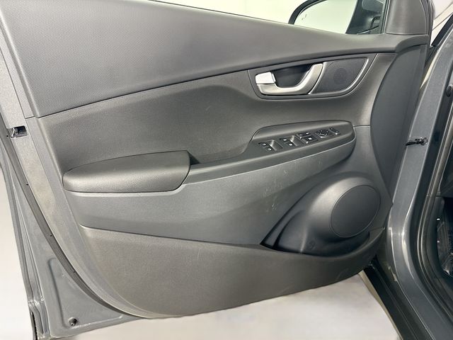 2023 Hyundai Kona SEL - Photo 13