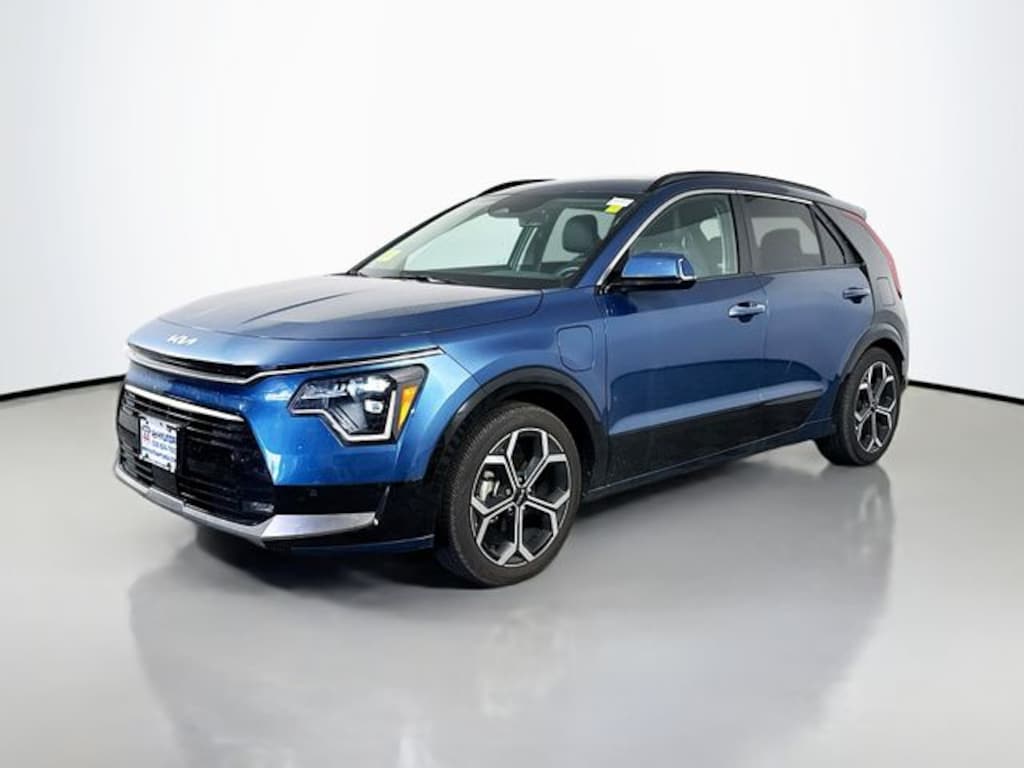 Used 2023 Kia Niro Plug-In Hybrid SX Touring SUV