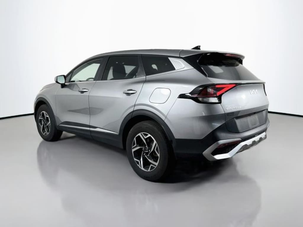 Used 2025 Kia Sportage LX SUV