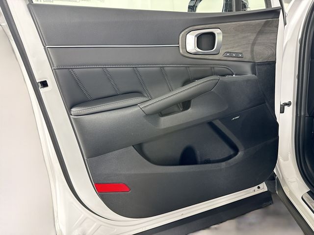 2025 Kia Sorento X-Line SX Prestige - Photo 13