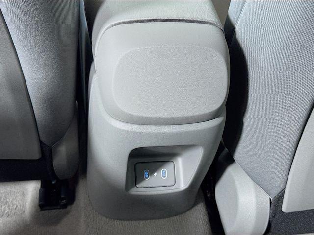 2025 Hyundai Elantra Blue - Photo 20