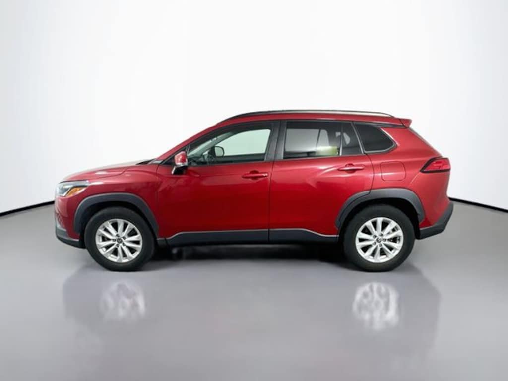 Used 2022 Toyota Corolla Cross LE SUV