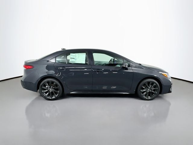 2026 Toyota Corolla SE - Photo 9