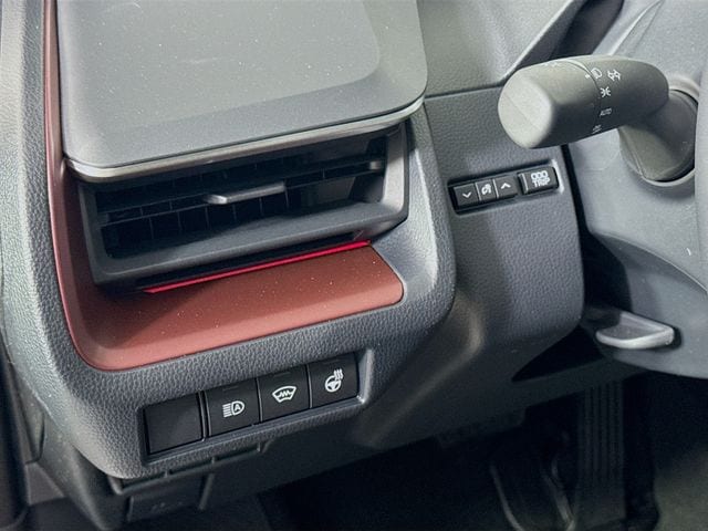 2026 Toyota Prius Plug-in Hybrid XSE - Photo 19