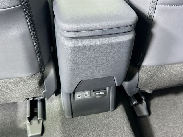 2026 Toyota Prius Plug-in Hybrid XSE - Photo 25