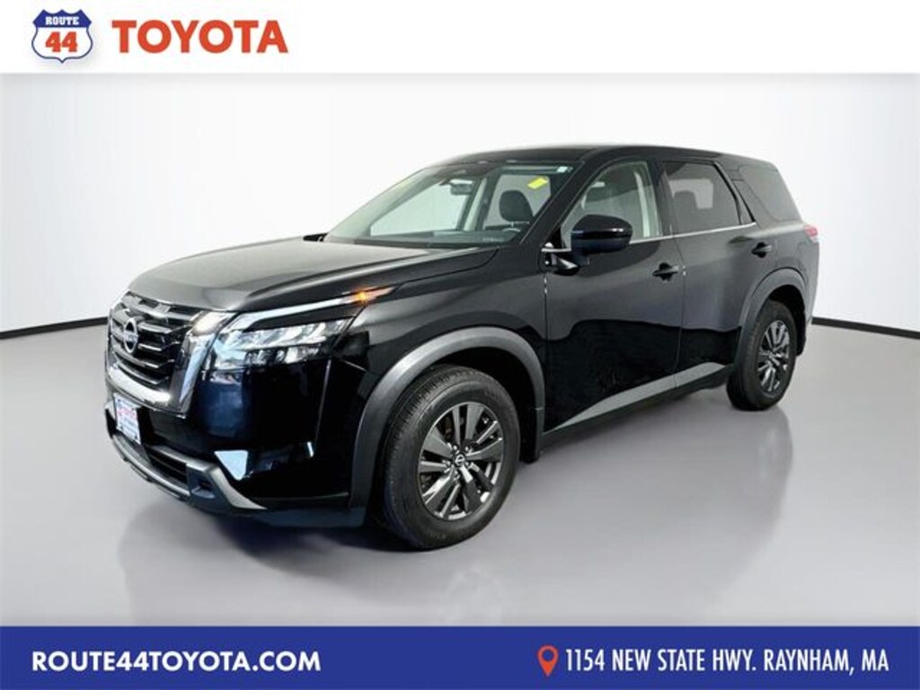 Used 2024 Nissan Pathfinder S SUV