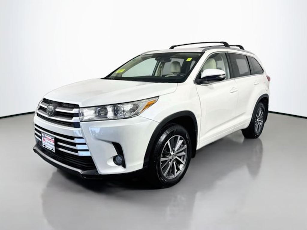Used 2018 Toyota Highlander XLE V6 SUV